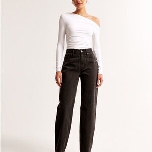 Abercrombie & Fitch Women's High Rise Tapered Loose Jean